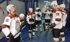 В компанию с «Барысом». Третий клуб КХЛ сел на карантин из-за коронавируса