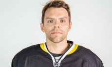 «Сарыарка» официально рассталась с двумя известными хоккеистами