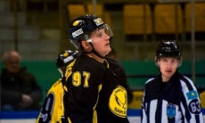 «Хочется правильно подготовиться». Форвард «Сарыарки» озвучил задачи на сезон