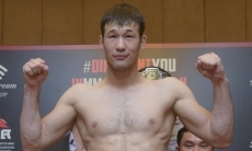 «Он хороший мужик». Казахстанец Шавкат Рахмонов рассказал, с кем не хочет драться в UFC