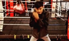 Казахстанский боксер показал впечатляющую форму перед возвращением на ринг. Видео