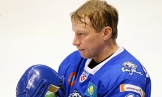 «Барыс» выступил с обращением к легенде казахстанского хоккея