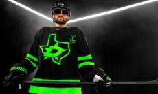 Соперник «Барыса» по конференции решил подшутить над клубом НХЛ. Видео