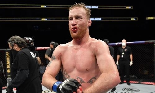 Гэтжи забавно отреагировал на опечатку в своей фамилии от UFC на афише его боя с Хабибом