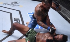 Бывший игрок в американский футбол нокаутировал тяжеловеса в UFC. Видео