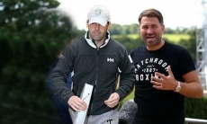 Промоутер Головкина раскрыл детали переговоров о бое с гангстерами