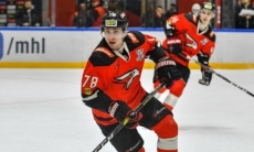 Принципиальный соперник «Барыса» в КХЛ выменял перспективного нападающего