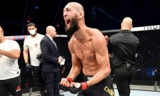 «Я размажу твоего мальчика Чимаева». Глава UFC получил грозное послание