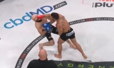 Главный бой турнира за титул чемпиона Bellator закончился брутальным нокаутом в первом раунде. Видео