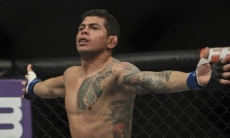Казахский боец договорился о бое с топовым файтером UFC