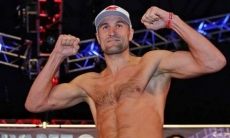 Ковалев объявил о начале подготовки к возвращению на ринг после поражения от «Канело»