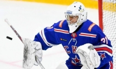 Не игравший два месяца вратарь попал в стартовый состав СКА на матч КХЛ с «Барысом» 