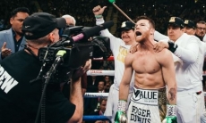 «Это полный беспредел». Промоутер назвал виновных в уходе «Канело» с DAZN