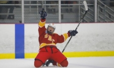 «Мечтаю выиграть Кубок Стэнли и играть в НХЛ». 17-летний казахстанец участвовал в США в Матче Звезд лиги и выбрал за пример Евгения Малкина