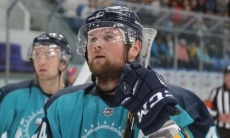 Экс-защитник казахстанских команд с 633 матчами в ВХЛ перешел в титулованный зарубежный клуб