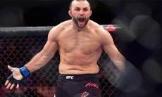 Российский боец UFC устроил драку на свадьбе