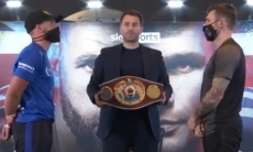 Сондерс и Мюррей провели дуэль взглядов перед боем за титул WBO. Видео