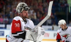 Принципиальный соперник «Барыса» по КХЛ может лишиться еще одного голкипера