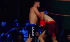 Казахстанец побил российского бойца на турнире EFC 30