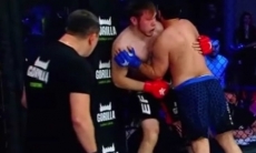 Видео нокаута, или Как казахстанца в первом раунде забили «молотками» на EFC 30