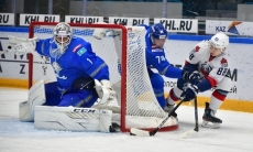 «Барыс» не позволил нападающему «Торпедо» установить уникальное достижение