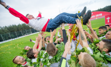 «Он был нашим генералом». Казахстанский тренер заслужил огромное уважение в Европе