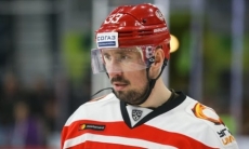 Клуб конференции «Барыса» в КХЛ расторг контракт с одним из самых полезных защитников