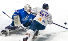 Видеообзор матча чемпионата РК «Снежные Барсы» — «Алтай-Торпедо» 1:2