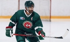 Форвард сборной Казахстана помог клубу КХЛ выиграть седьмой матч подряд
