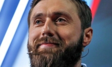 Ведущий программы «Судейская» отреагировал на спорный эпизод с наказанием Романа Старченко