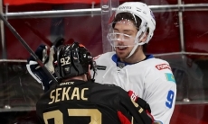 «Пропустил много». Хоккеист «Барыса» получил оценку за свою игру после перелома челюсти