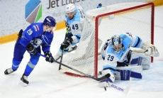 «Хозяева отчаянно пытались отыграться». Важные моменты домашнего матча «Барыса» разобрало российское СМИ