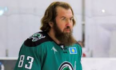 Опытный нападающий Альберт Вишняков вернулся в Казахстан