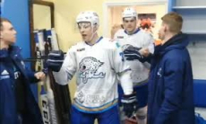 «Пашка сегодня молодчик». «Барыс» показал видео победной раздевалки после матча с «Амуром»