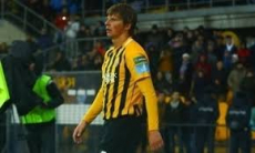 Экс-футболист «Кайрата» сыграл в хоккей со звездами российского футбола. Фото