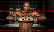 Соперник Шуменова возмутился странным решением промоутера перед их боем и призвал на помощь WBA