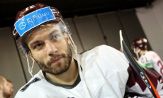 Участник чемпионата мира покинул соперника «Барыса» по КХЛ и отправился за океан