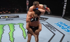 Видео дебютного боя казахстанца Сергея Морозова в UFC