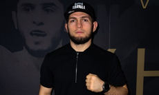 Хабиб Нурмагомедов проявил уважение казахстанцу после его поражения в UFC. Видео
