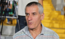 «Нужно очень внимательно изучить суть проблемы». Юсуп Шадиев разобрал провал сборной Казахстана на «Кубке Развития»