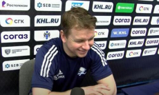 «Какая команда не решает задач?». Роман Старченко умело ушел от вопроса и рассмешил журналистов