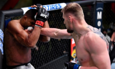 Видео полного боя Александр Волков — Алистар Оверим на UFC Fight Night 184 с эффектным нокаутом от россиянина