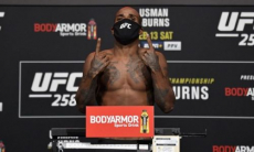 Боец UFC потерял сознание после церемонии взвешивания