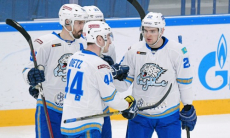 «Барыс» поздравил хоккеиста сборной Казахстана с бракосочетанием и показал фото с красавицей-женой