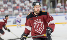 «Ак Барс» без форварда сборной Казахстана нанес рижскому «Динамо» девятое поражение подряд