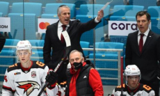 «Авангард» дважды умело выбросил свои козыри, но все равно уступил «Барысу» в КХЛ