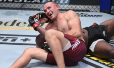 В UFC показали нарезку лучших «финишей» Алексея Олейника. Видео