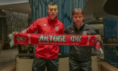 Бомбардир из сборной Узбекистана официально подписал контракт с клубом КПЛ