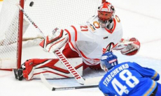 «Не хотели уступать». Роман Старченко оценил победную игру «Барыса» в матче за четыре очка с «Автомобилистом»