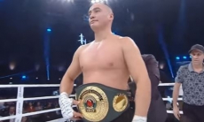 Казахстанский супертяж поднялся в мировом рейтинге после победы нокаутом в бою за титул WBA